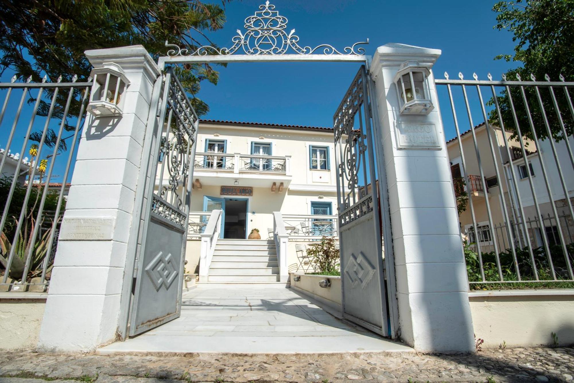 Hotel Argo Galaxidi Exterior photo
